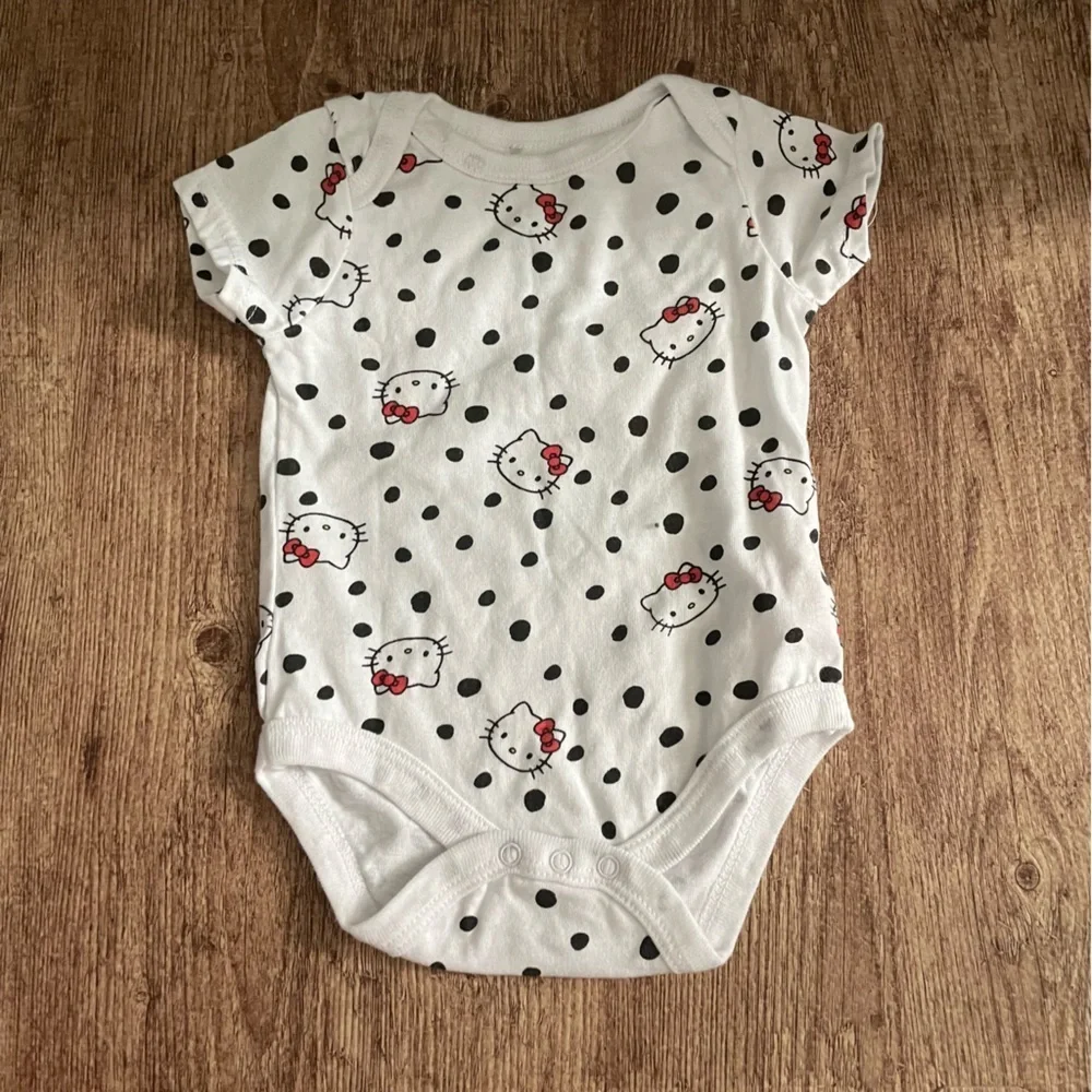 7 Piece Baby Girl's Clothing Bundle - Sizes 3-9 Months